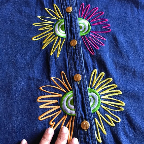 Bob Amalie T-shirt Sz medium - Picture 5 of 8